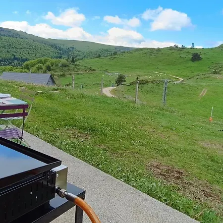 Vue Exceptionnelle En Des Montagnes, Depaysement Total ! Camurac