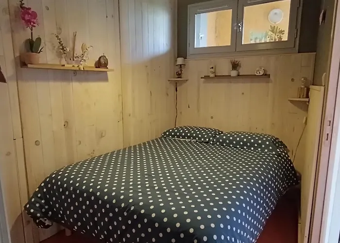 شقة Vue Exceptionnelle En Des Montagnes, Depaysement Total ! *