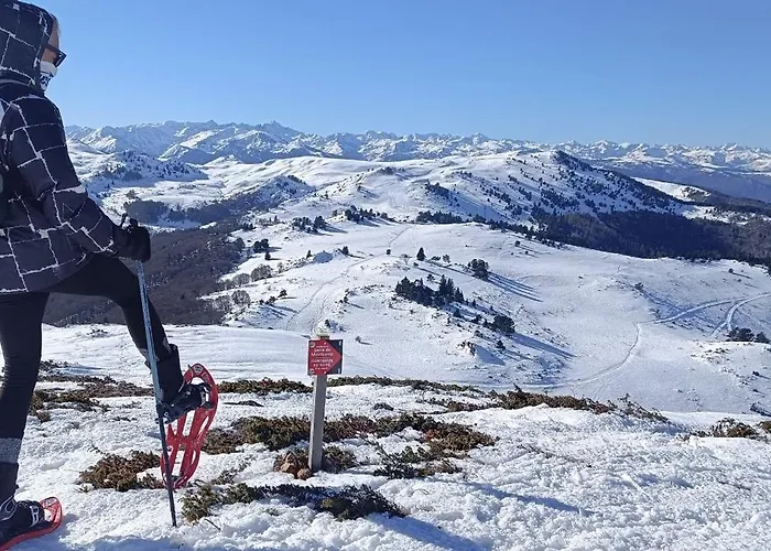 Vue Exceptionnelle En Des Montagnes, Depaysement Total ! Camurac